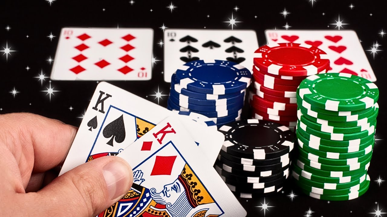 Các hành động tố, nhường, đặt cược, mở bài thường gặp trong game