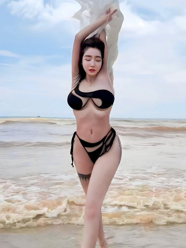 Tạo dáng bãi biển đầy mê hoặc