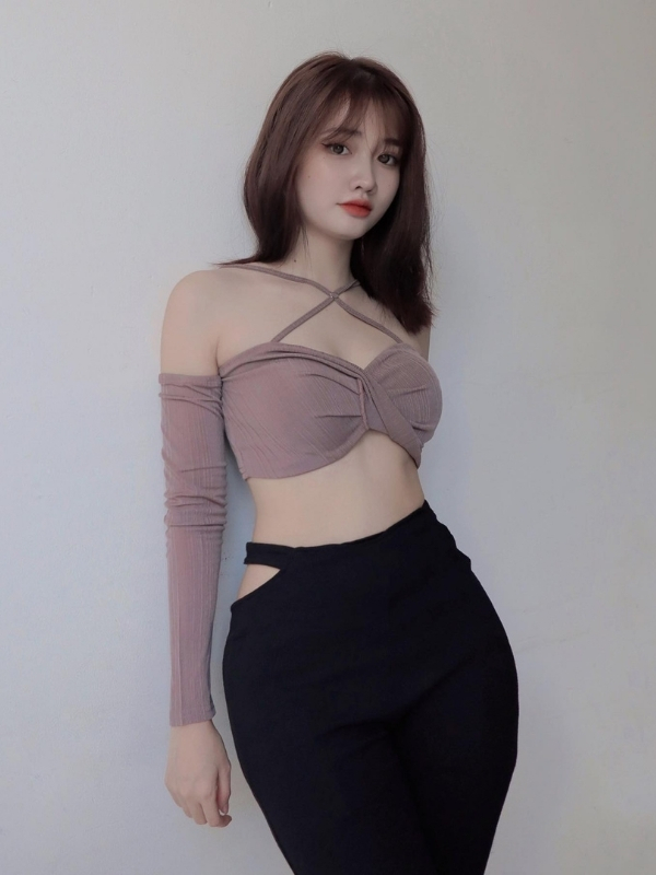 Croptop khoe dáng cực chuẩn