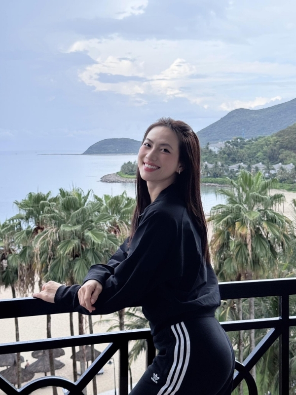 Góc nghiêng quyến rũ nhẹ nhàng