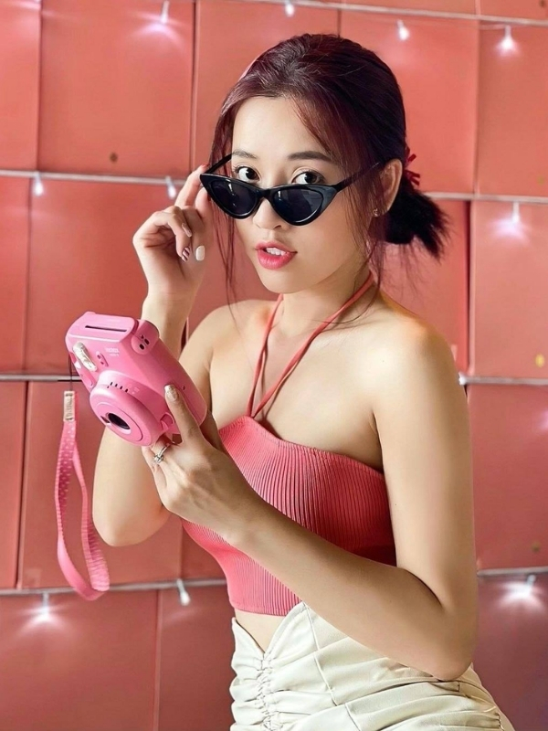 Diện đầm cup ngực gợi cảm