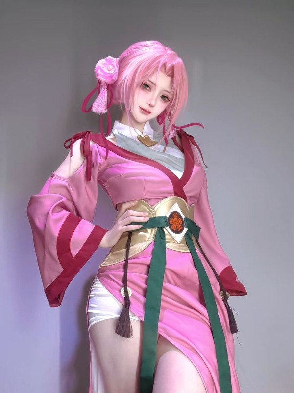 Ảnh cosplay dễ thương với màu hồng nổi bật.