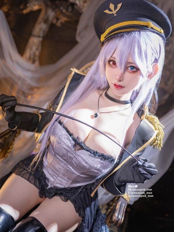 Cosplay nữ tướng với thần thái sắc lạnh cuốn hút