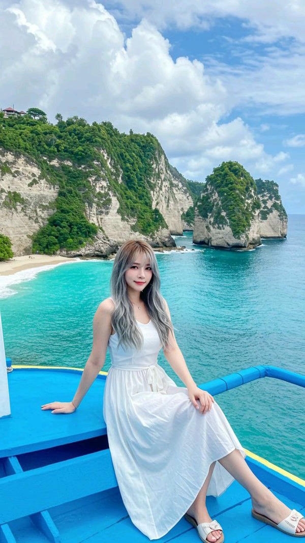 Gái xinh đi biển đầy năng