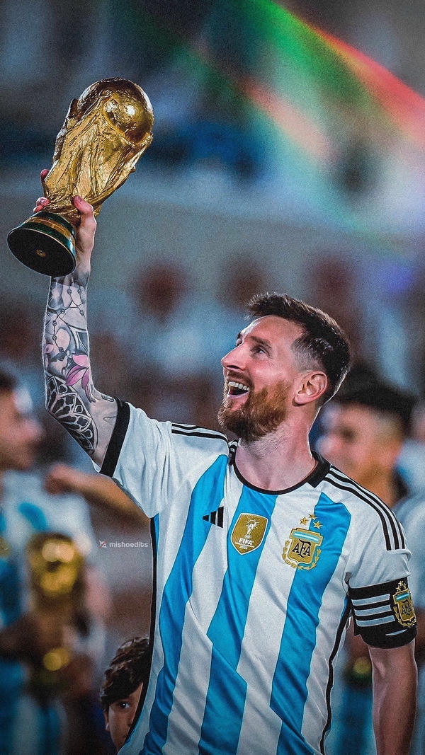 Messi rê bóng khéo léo trên sân
